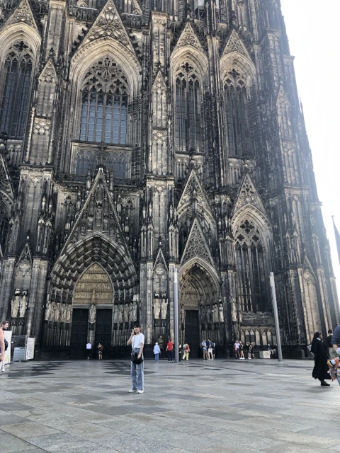 ドイツ・ケルンのケルン大聖堂に旅行した際の１枚